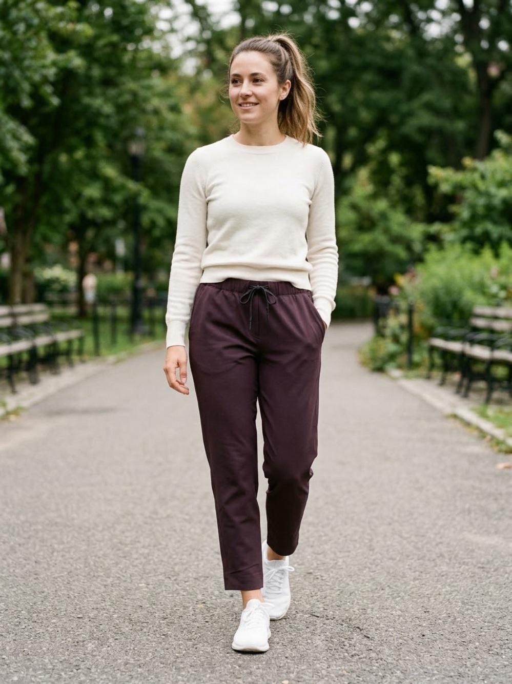 Relaxed lululemon Drawstring Women's Pants in Deep Plum/marron